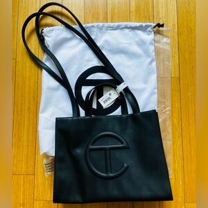 New With Tags Telfar Medium Shopper handbag / tote bag in Black